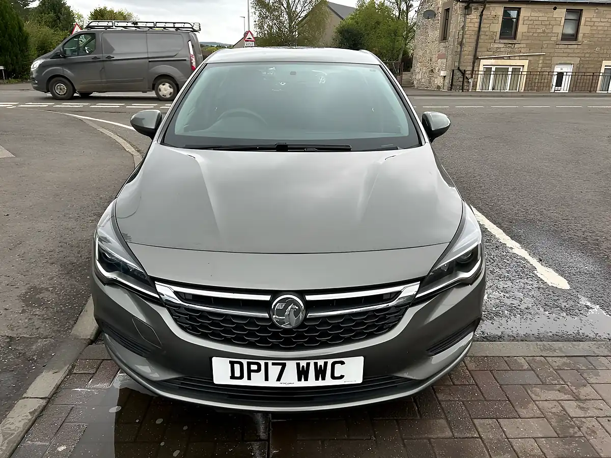 Used 2017 Vauxhall Astra Design Grey - Interior and Exterior details 4
