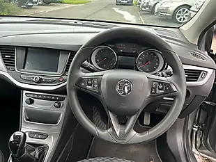 Used 2017 Vauxhall Astra Design Grey - Interior and Exterior details 7