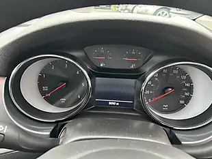 Used 2017 Vauxhall Astra Design Grey - Interior and Exterior details 8