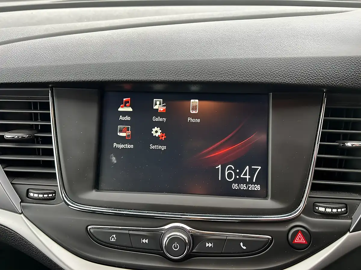 Used 2017 Vauxhall Astra Design Grey - Interior and Exterior details 9