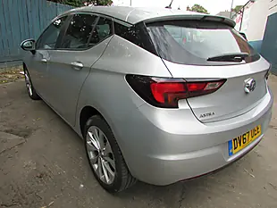 Used 2017 Vauxhall Astra Design Silver - Interior and Exterior details 9