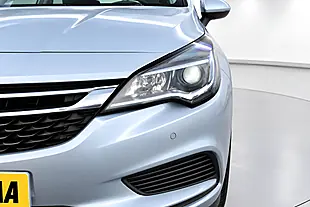 Used 2017 Vauxhall Astra Design Silver - Interior and Exterior details 5