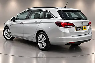 Used 2017 Vauxhall Astra Design Silver - Interior and Exterior details 8