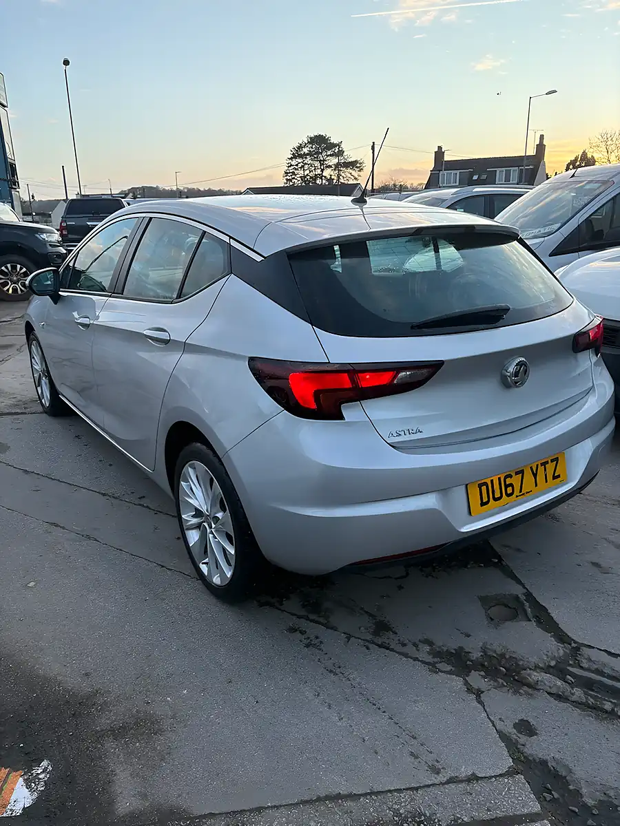 Used 2017 Vauxhall Astra Design Silver - Interior and Exterior details 3