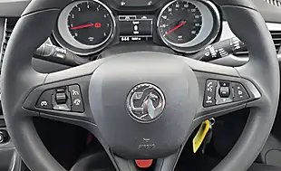 Used 2017 Vauxhall Astra Design Sovereign Silver - Interior and Exterior details 15