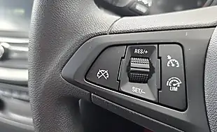 Used 2017 Vauxhall Astra Design Sovereign Silver - Interior and Exterior details 16