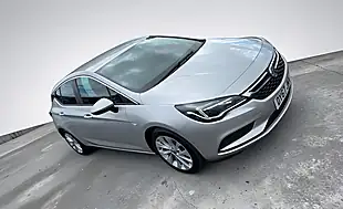 Used 2017 Vauxhall Astra Design Sovereign Silver - Interior and Exterior details 8