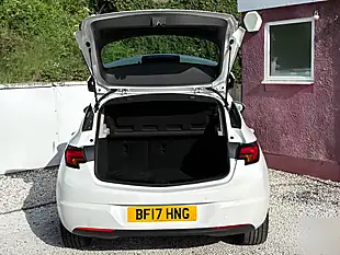 Used 2017 Vauxhall Astra Design White - Interior and Exterior details 16