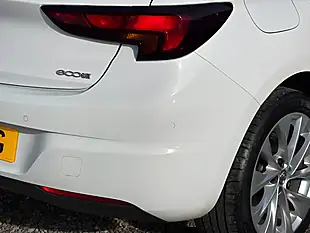 Used 2017 Vauxhall Astra Design White - Interior and Exterior details 9