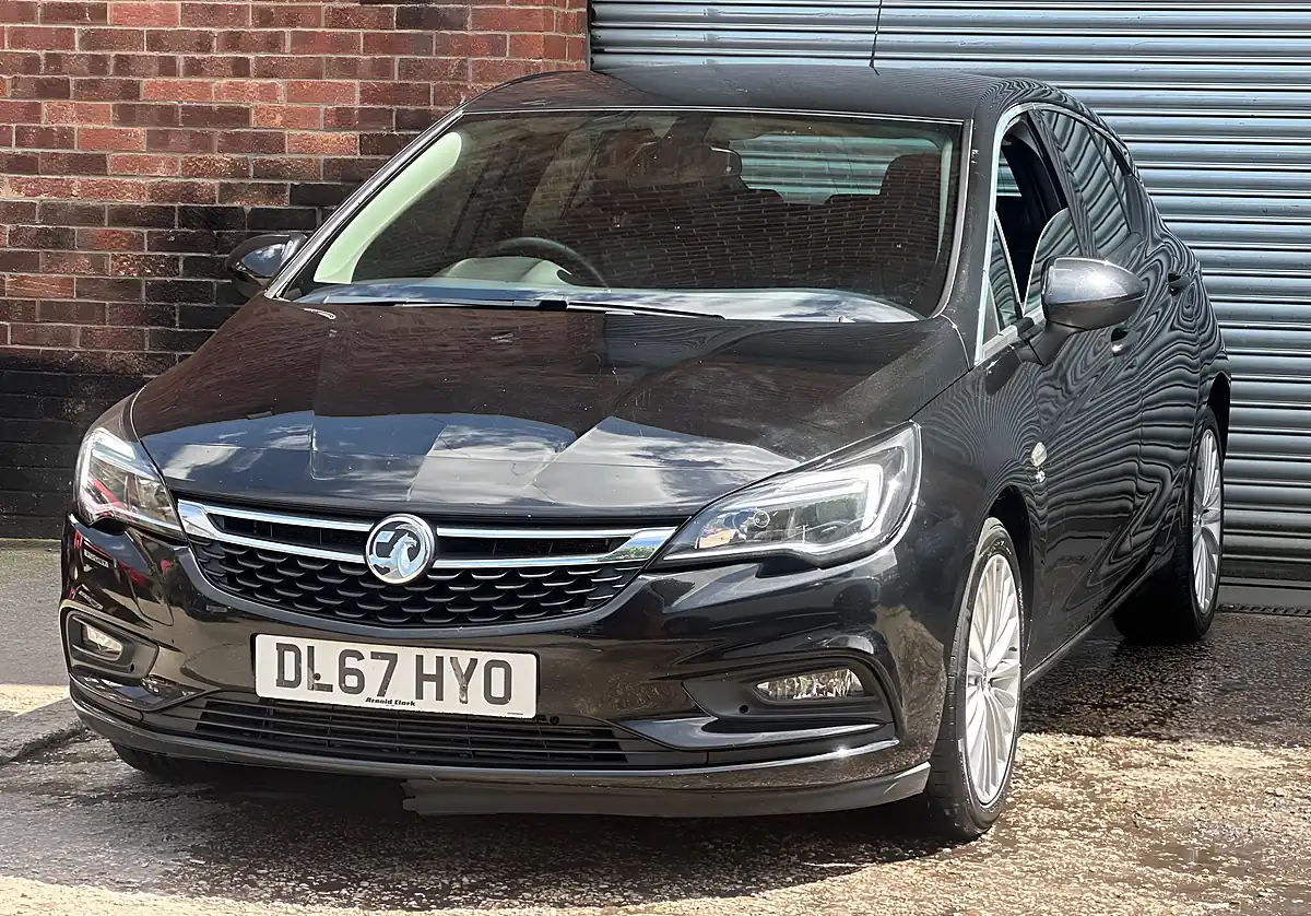 Used 2017 Vauxhall Astra Elite Black - Interior and Exterior details 10