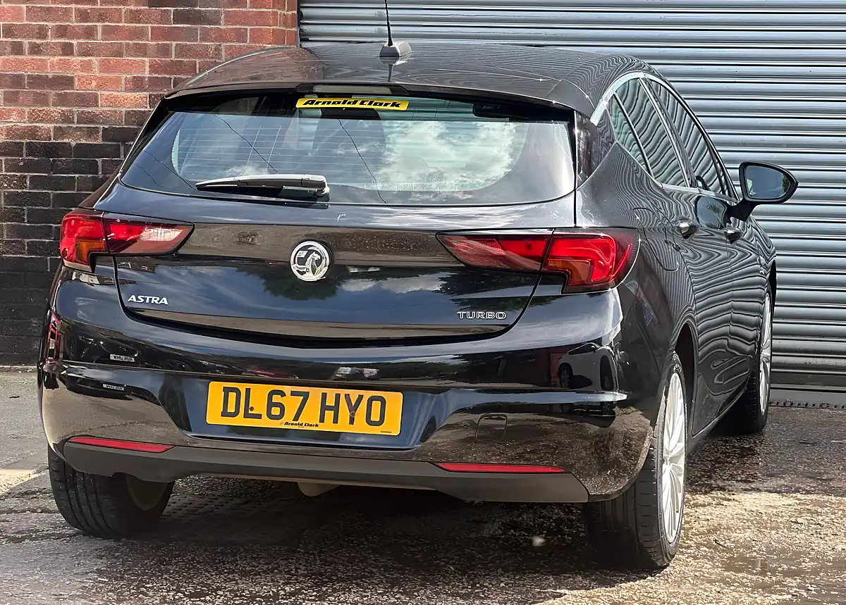 Used 2017 Vauxhall Astra Elite Black - Interior and Exterior details 12