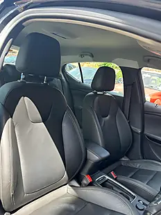 Used 2017 Vauxhall Astra Elite Black - Interior and Exterior details 14