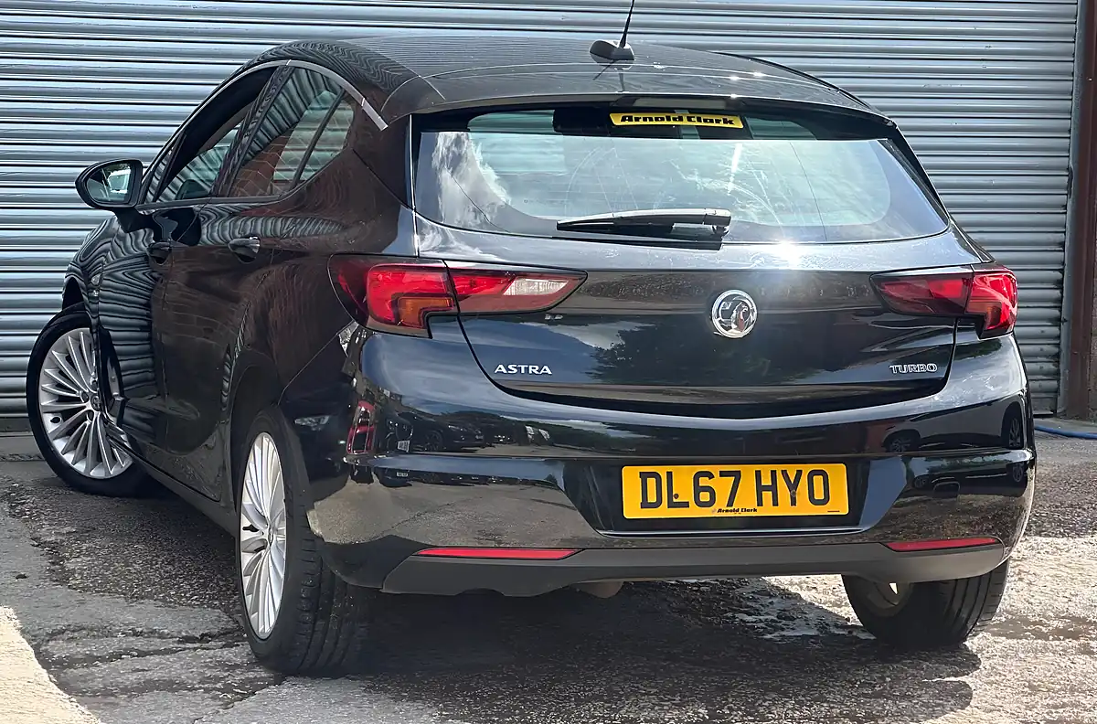 Used 2017 Vauxhall Astra Elite Black - Interior and Exterior details 16