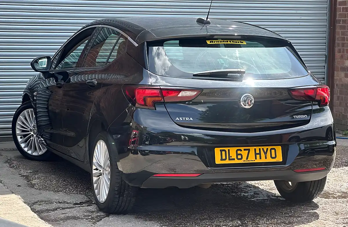 Used 2017 Vauxhall Astra Elite Black - Interior and Exterior details 5