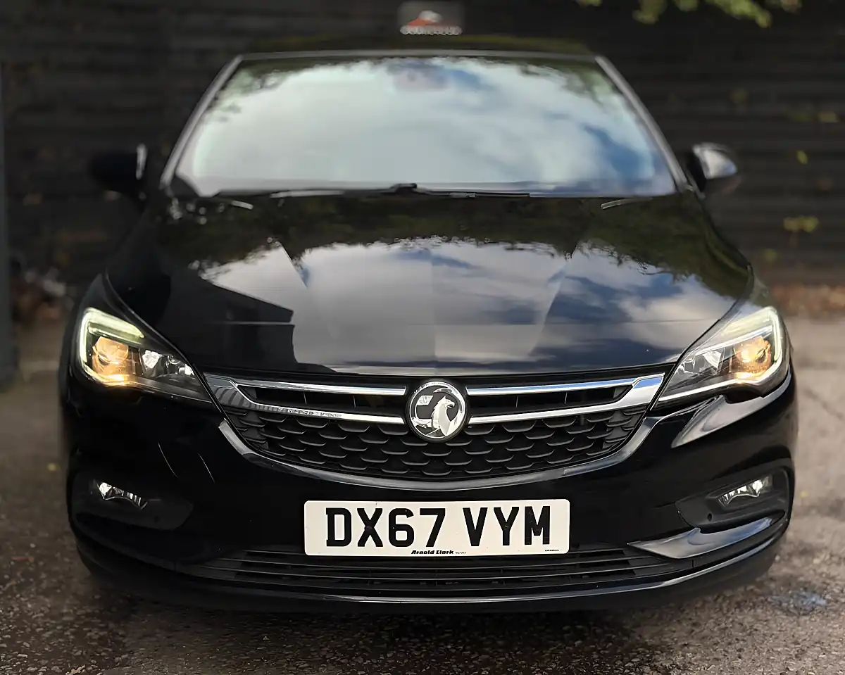 Used 2017 Vauxhall Astra Elite Black - Interior and Exterior details 2