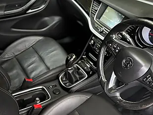 Used 2017 Vauxhall Astra Elite Black - Interior and Exterior details 7