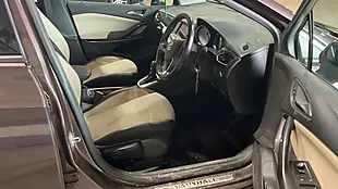 Used 2017 Vauxhall Astra Elite Brown - Interior and Exterior details 8