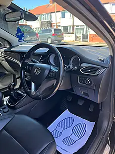 Used 2017 Vauxhall Astra Elite Diamond Black - Interior and Exterior details 6