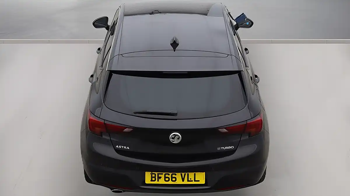 Used 2017 Vauxhall Astra Elite Nav Black - Interior and Exterior details 14