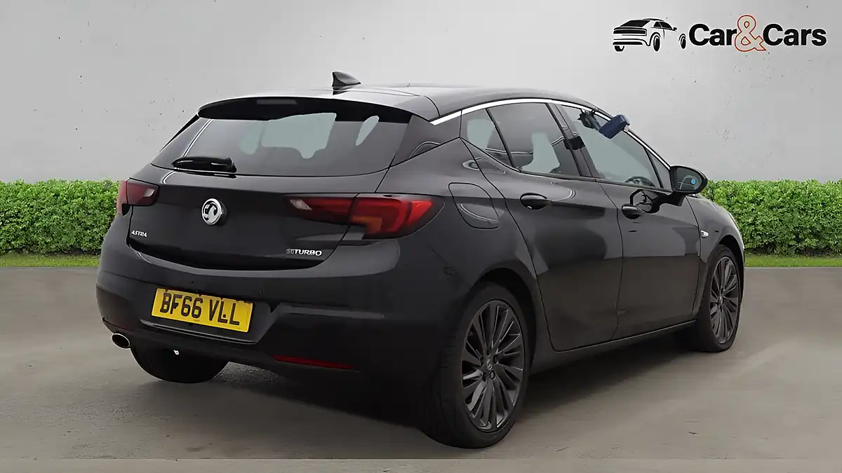 Used 2017 Vauxhall Astra Elite Nav Black - Interior and Exterior details 4