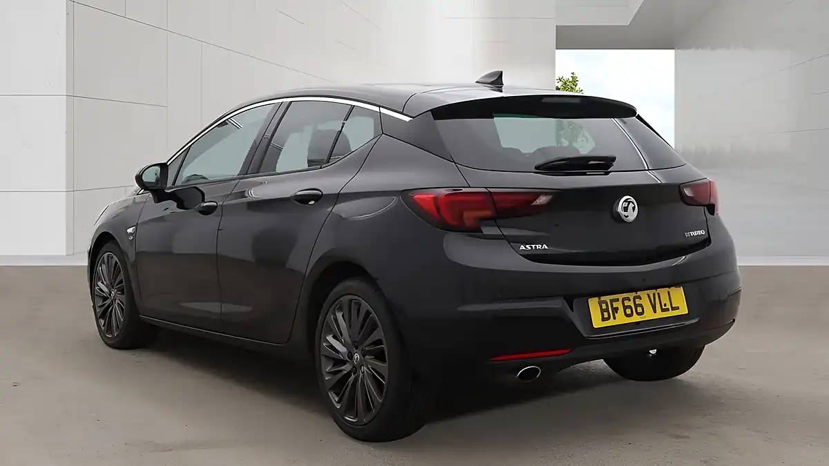 Used 2017 Vauxhall Astra Elite Nav Black - Interior and Exterior details 9