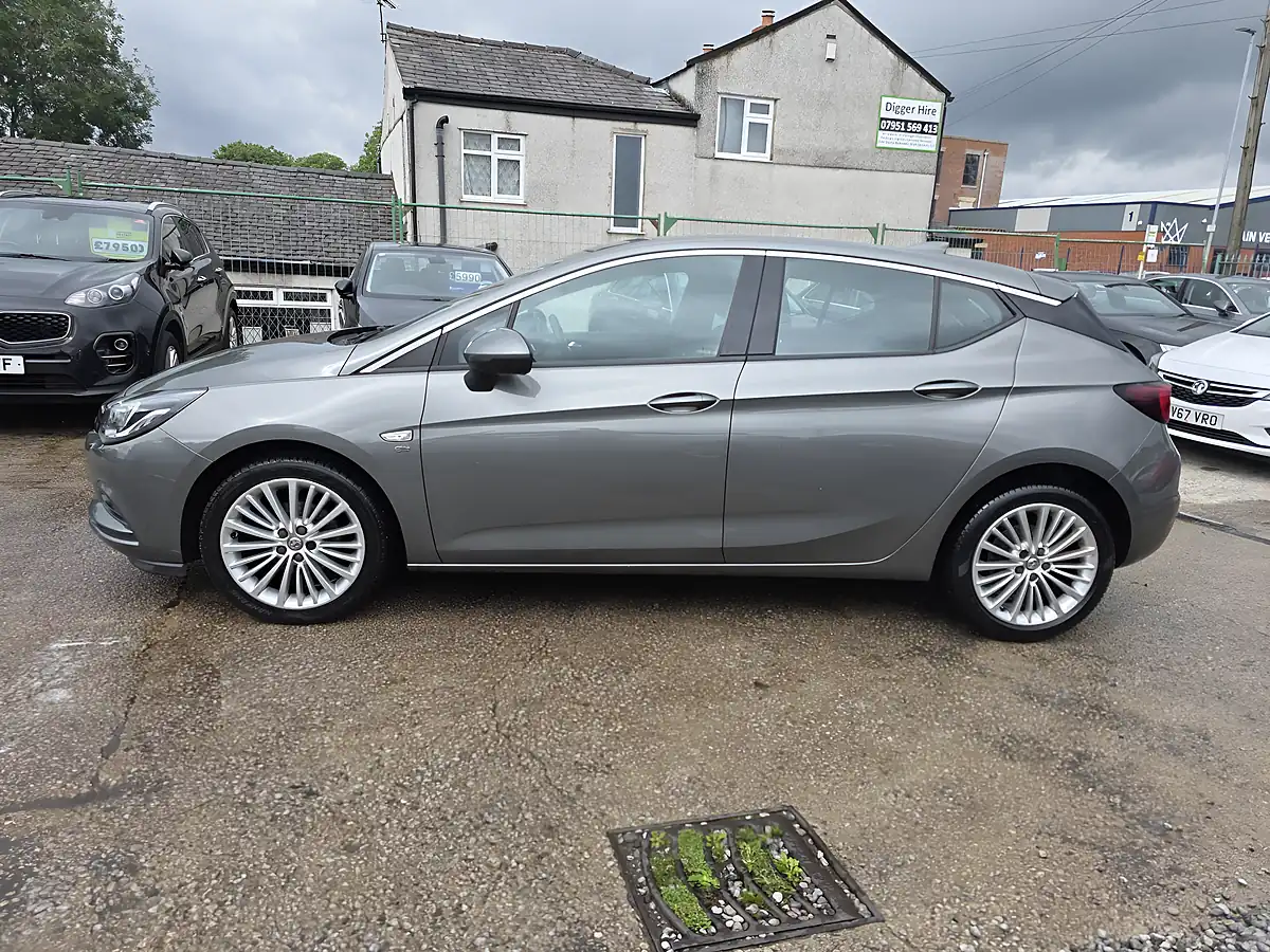 Used 2017 Vauxhall Astra Elite Nav Grey - Interior and Exterior details 4