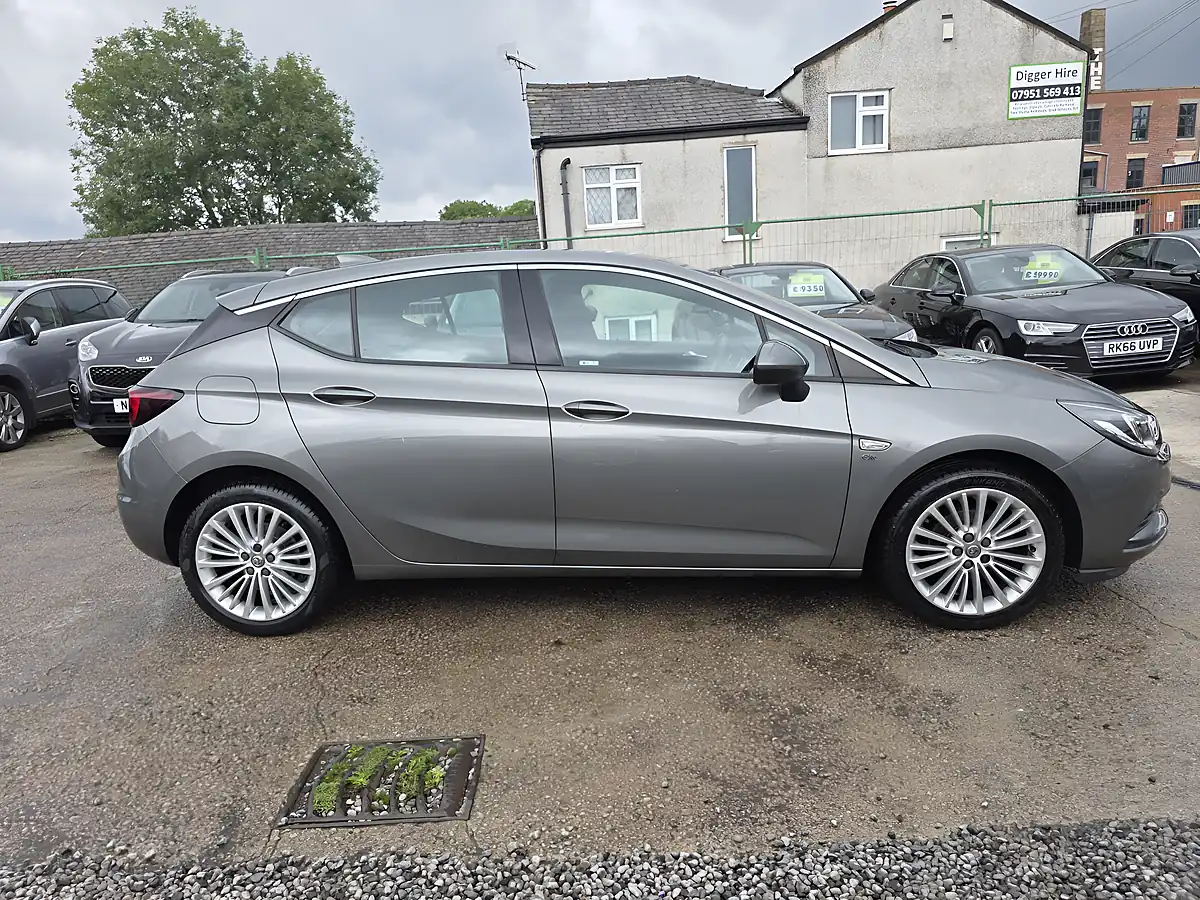 Used 2017 Vauxhall Astra Elite Nav Grey - Interior and Exterior details 5