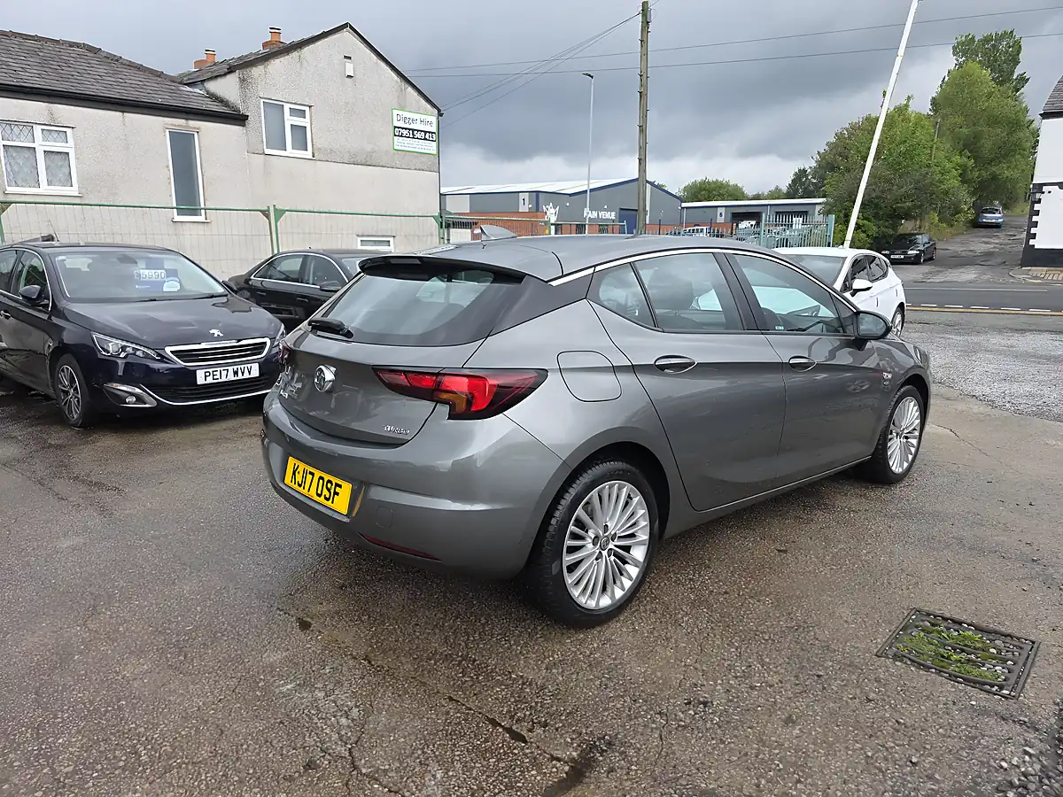 Used 2017 Vauxhall Astra Elite Nav Grey - Interior and Exterior details 9