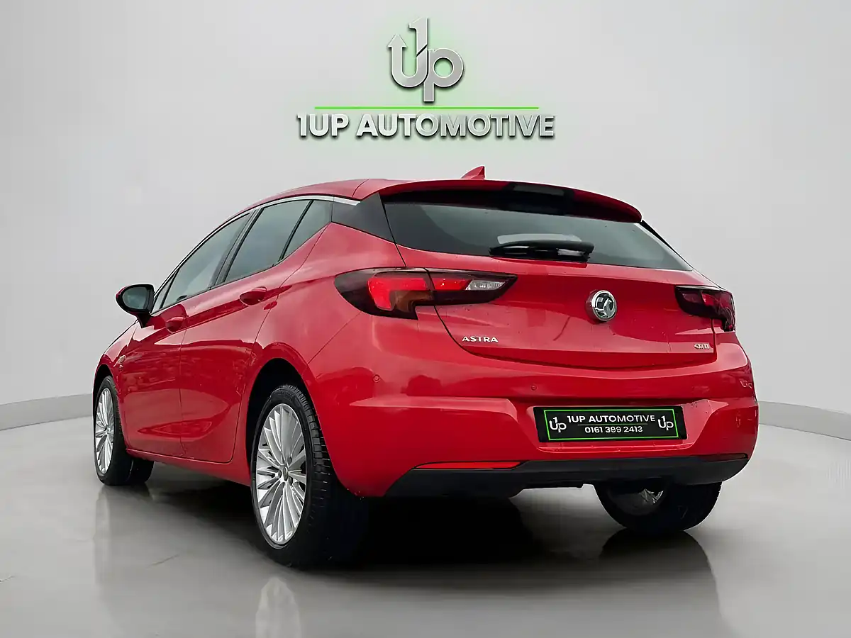 Used 2017 Vauxhall Astra Elite Nav Red - Interior and Exterior details 5