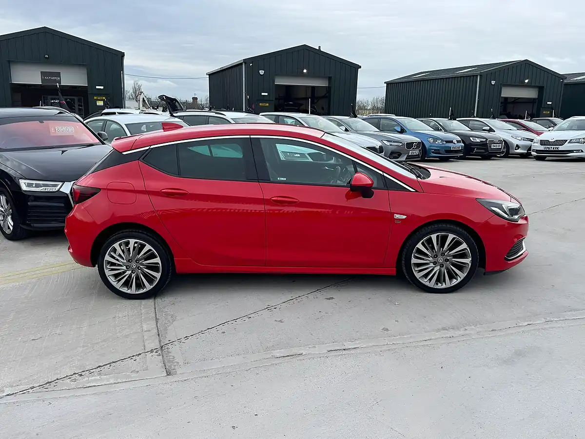 Used 2017 Vauxhall Astra Elite Nav Red - Interior and Exterior details 10