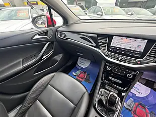 Used 2017 Vauxhall Astra Elite Nav Red - Interior and Exterior details 13