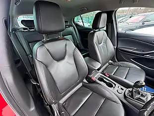 Used 2017 Vauxhall Astra Elite Nav Red - Interior and Exterior details 16