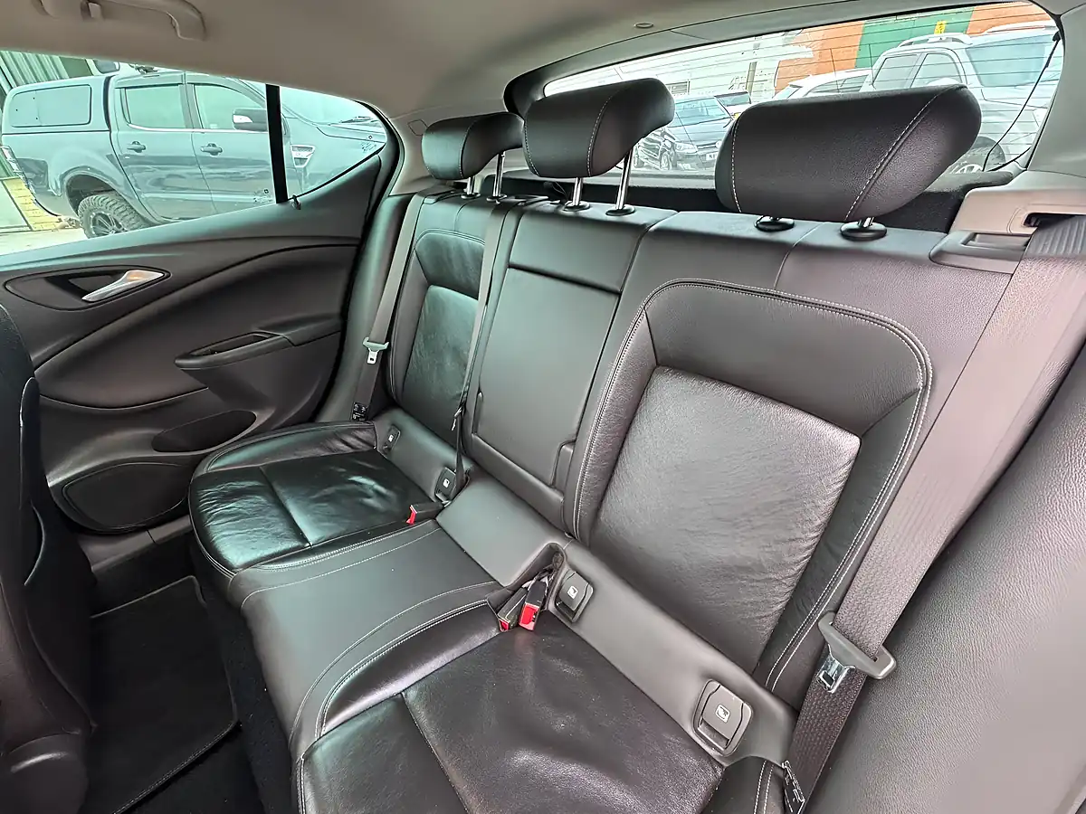 Used 2017 Vauxhall Astra Elite Nav Red - Interior and Exterior details 17