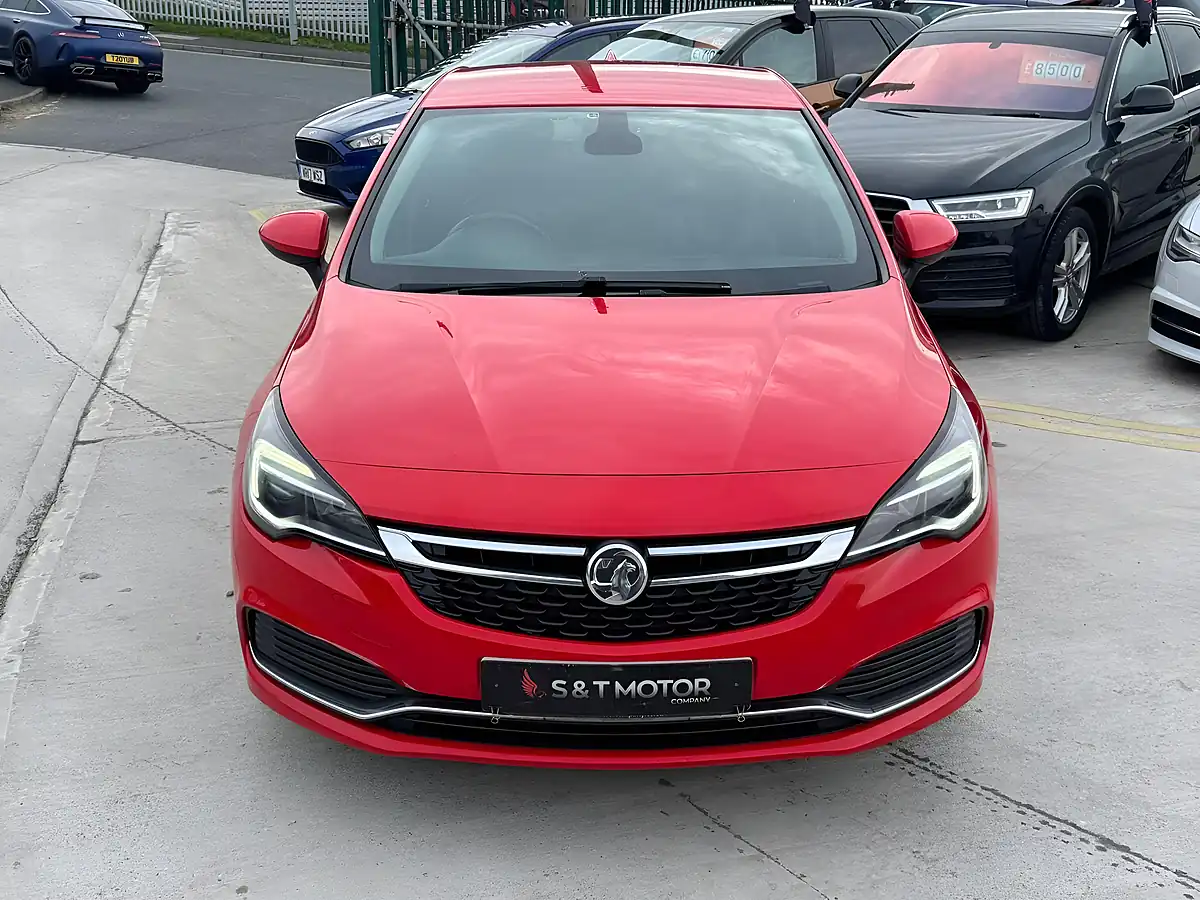 Used 2017 Vauxhall Astra Elite Nav Red - Interior and Exterior details 3