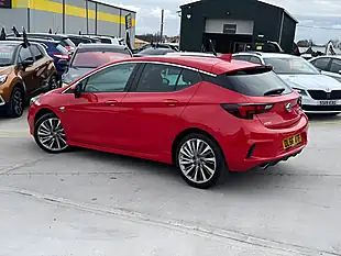 Used 2017 Vauxhall Astra Elite Nav Red - Interior and Exterior details 7