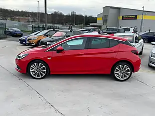 Used 2017 Vauxhall Astra Elite Nav Red - Interior and Exterior details 8