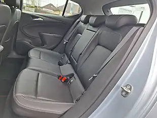 Used 2017 Vauxhall Astra Elite Nav Silver - Interior and Exterior details 12