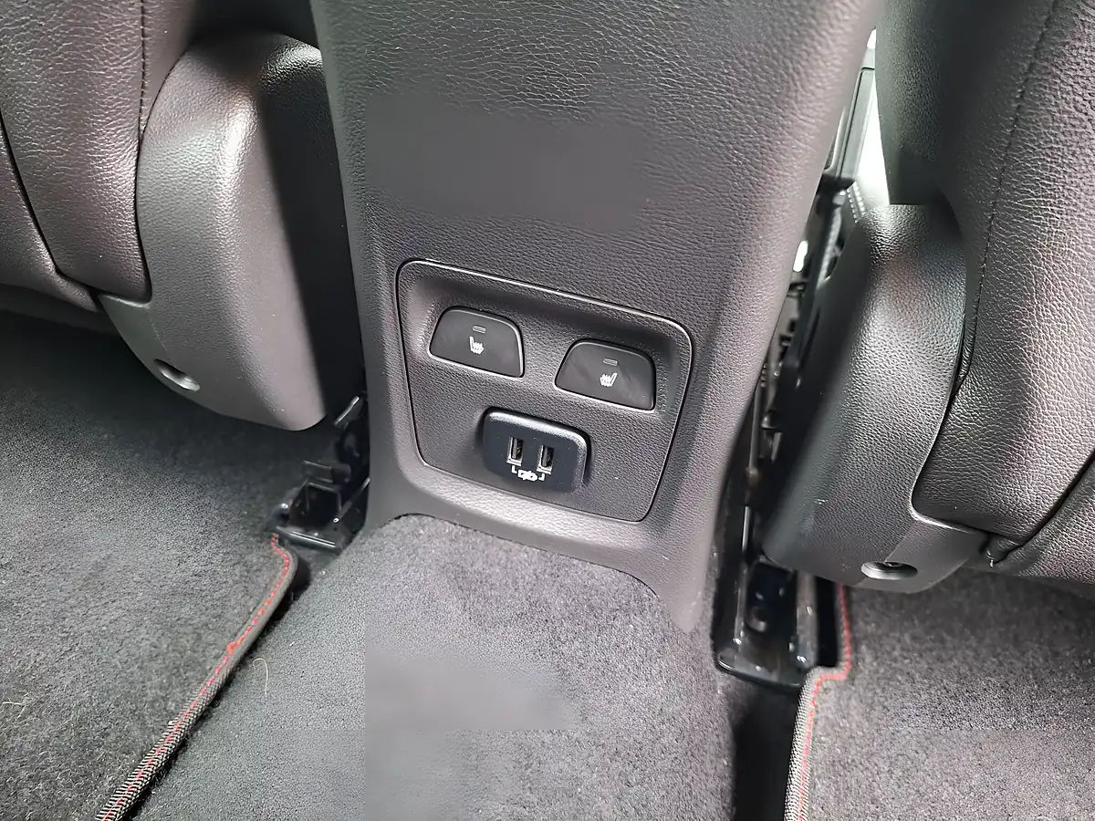 Used 2017 Vauxhall Astra Elite Nav Silver - Interior and Exterior details 14