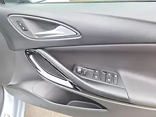 Used 2017 Vauxhall Astra Elite Nav Silver - Interior and Exterior details 16