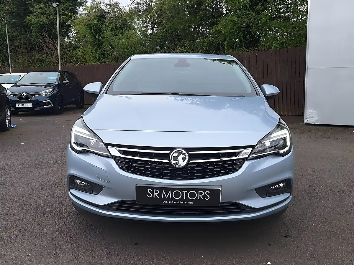 Used 2017 Vauxhall Astra Elite Nav Silver - Interior and Exterior details 2