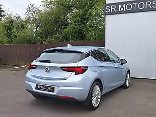 Used 2017 Vauxhall Astra Elite Nav Silver - Interior and Exterior details 8