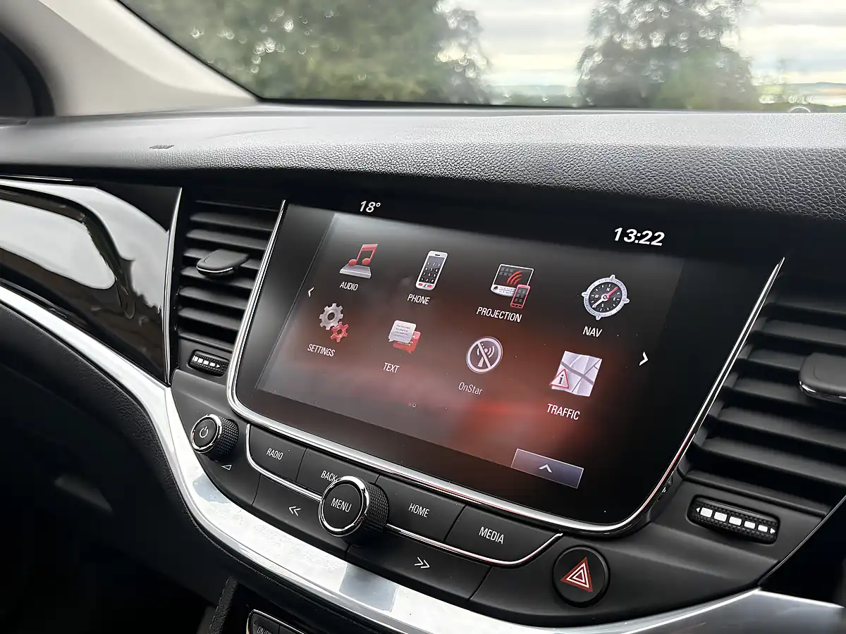 Used 2017 Vauxhall Astra Elite Nav Silver - Interior and Exterior details 20