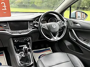 Used 2017 Vauxhall Astra Elite Nav Silver - Interior and Exterior details 7