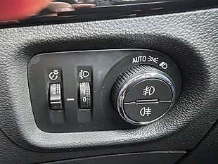 Used 2017 Vauxhall Astra Elite Nav White - Interior and Exterior details 12
