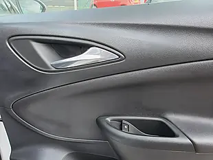 Used 2017 Vauxhall Astra Elite Nav White - Interior and Exterior details 15