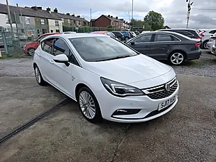 Used 2017 Vauxhall Astra Elite Nav White - Interior and Exterior details 3
