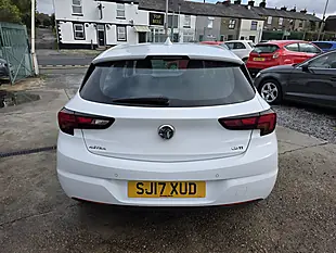 Used 2017 Vauxhall Astra Elite Nav White - Interior and Exterior details 7