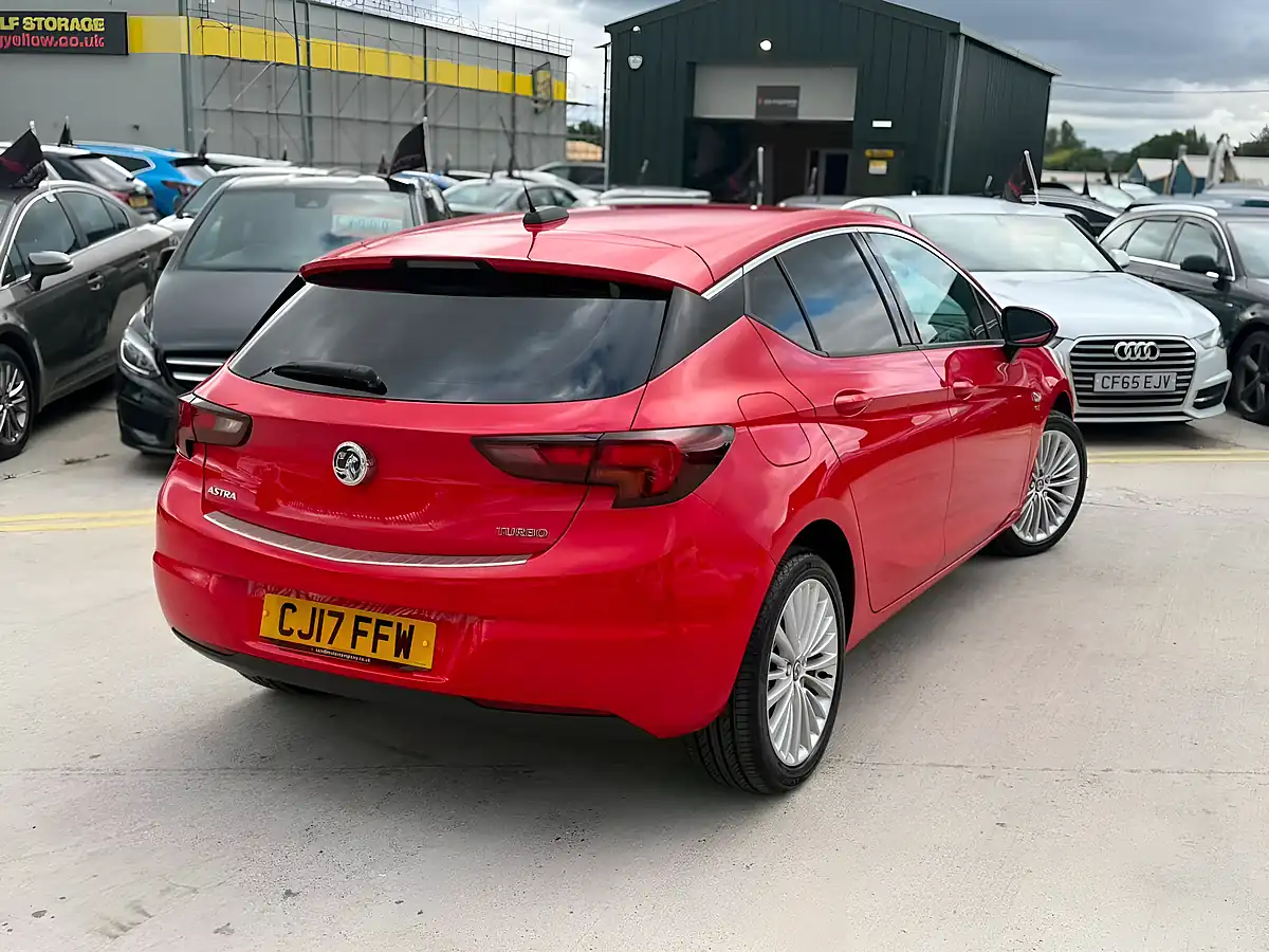 Used 2017 Vauxhall Astra Elite Red - Interior and Exterior details 10