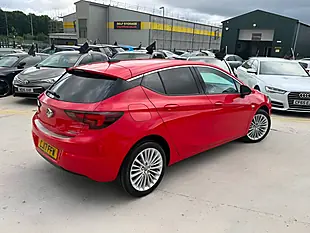 Used 2017 Vauxhall Astra Elite Red - Interior and Exterior details 11