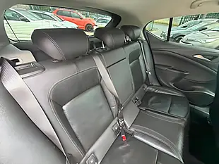 Used 2017 Vauxhall Astra Elite Red - Interior and Exterior details 15